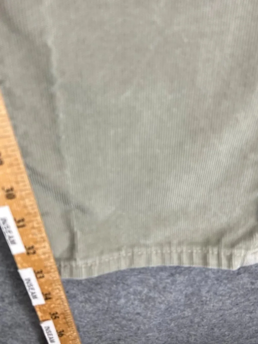Vintage Levi's 505 Corduroy Pants Mens 38x34 Green Straight Leg Mid Rise Pockets
